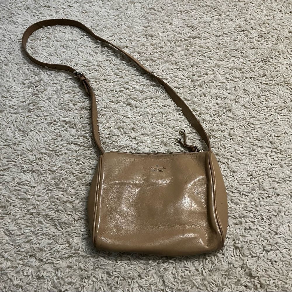 kate spade beige crossbody bag